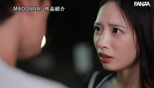 【人妻】【美女】昔俺の事が好きだった地味な同級生が、色気漂う美脚人妻に進化していたので、性欲が尽き果てるまで生ハメしまくった…。 月野江すい